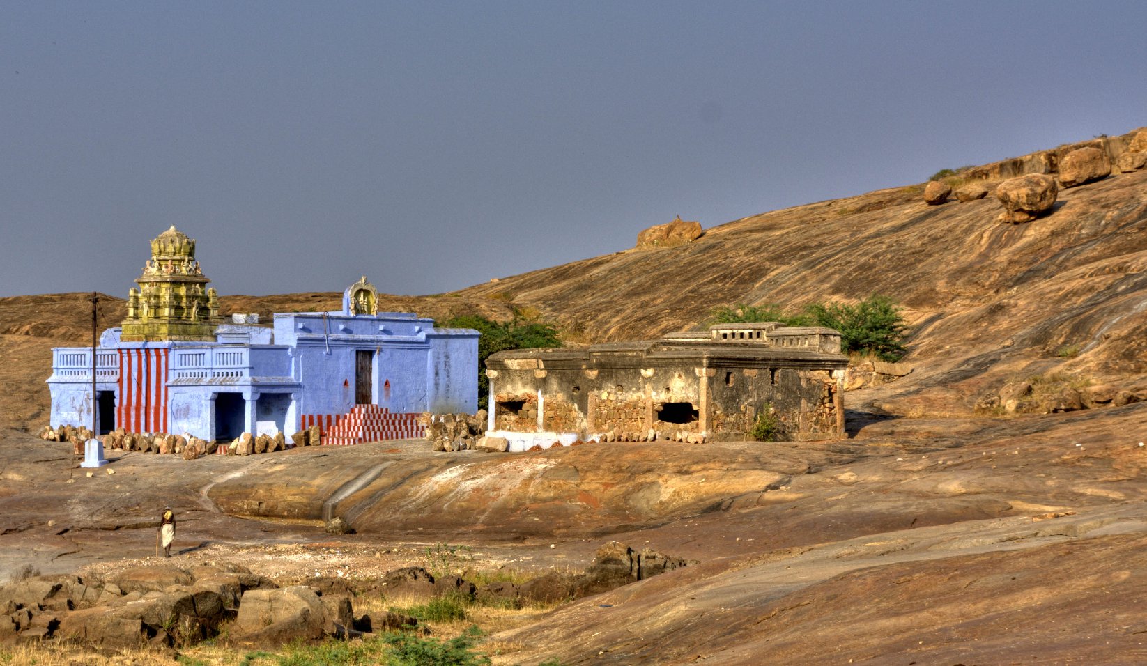 A Cave Temple Called Vettuvan Koil At Kalugumalai HareeshClicks